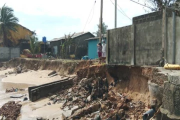 திருகோணமலையில் திடீரென கடலுக்குள் உள்வாங்கப்பட்ட முக்கிய குடியிருப்புப் பகுதி!