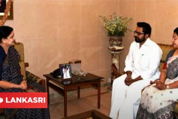 சசிகலாவுடன் சமத்துவ மக்கள் கட்சித் தலைவர் சரத்குமார்-ராதிகா சந்திப்பு! ஏதற்காக?