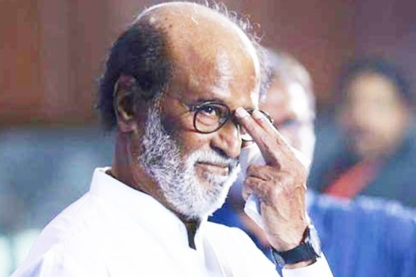 ‘நானும் பொறுமையா இருக்கேன்... என் பொறுமையை ரொம்ப சோதிக்காதீங்க...’ - விரக்தியில் ரஜினி - தமிழ்நாடு