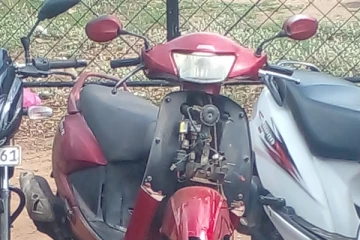 எரிபொருள் வரிசையில் அதிகரிக்கும் வாகன உதிரிபாகங்களின் திருட்டு( Photos)