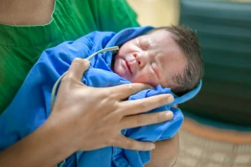 குழந்தைகள் பிறப்புவீதம் : வெளியான அதிர்ச்சி தகவல்