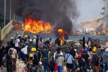 மியான்மரில் தொடரும் இராணுவத்தினரின் கொடூர செயல்: 459 பேர் உயிரிழப்பு