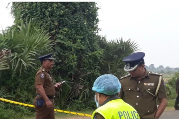 மூதாட்டி ஒருவர் கொடூரமாக கொலை; அழைக்க வந்தவர் அரங்கேற்றிய சம்பவம்