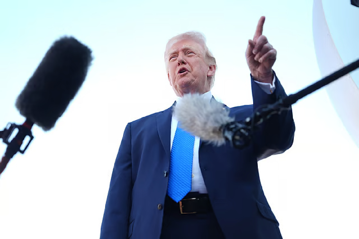 ஈரான் மீதான தாக்குதல் : புதுக்கதையை அவிழ்த்துவிடும் ட்ரம்ப் | Iran Wanted To Knock Out Israel Permanently Trump