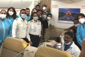 லண்டனிலிருந்து சென்ற விமானத்தில் நடுவானில் குழந்தை பிரசவித்த பெண்!