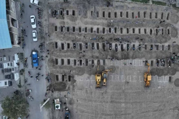 சிதைந்த நிலையில் பிஞ்சு குழந்தைகளின் சடலம்: ஒட்டுமொத்த உலகை உலுக்கிய ஒற்றை புகைப்படம்