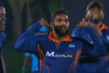 නායක වනිඳුගෙන් හැට්‍රික් එකක්..