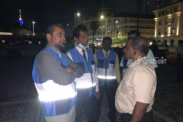 காலிமுகத்திடலில் குவிக்கப்பட்டுள்ள விசேட அதிரடிப்படையினர்:தொடர்ந்தும் அமைதியின்மை(Live) | Protest In Colombo Galle Face