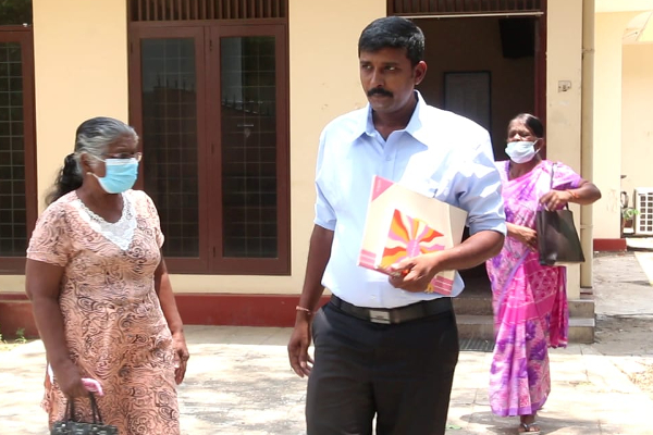 குரலற்றவர்களின் குரல் அமைப்பின் இணைப்பாளர் மனித உரிமை ஆணைக்குழுவில் முறைப்பாடு (Photos) | Complaint To The Human Rights Seeking Explanation