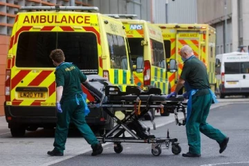 பிரித்தானியாவில் ஊரடங்கு கட்டாயமா? NHS தலைவர்கள் அளித்த நம்பிக்கையான தகவல்