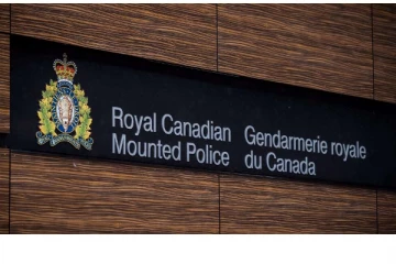 கனடாவிலிருந்து வியட்னாமிற்கு கடத்தப்பட்ட சிறுவன்