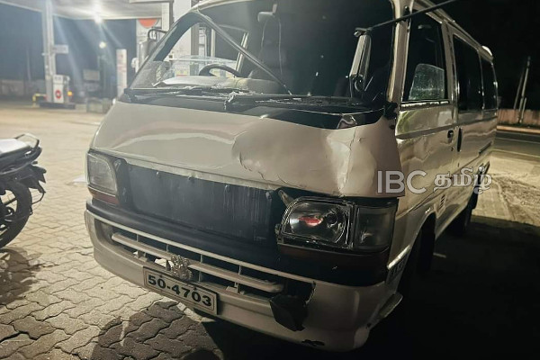 வவுனியாவில் இடம்பெற்ற விபத்தில் மின்சார சபை ஊழியர் மரணம் | Employee Of Ceb Died In An Accident In Vavuniya