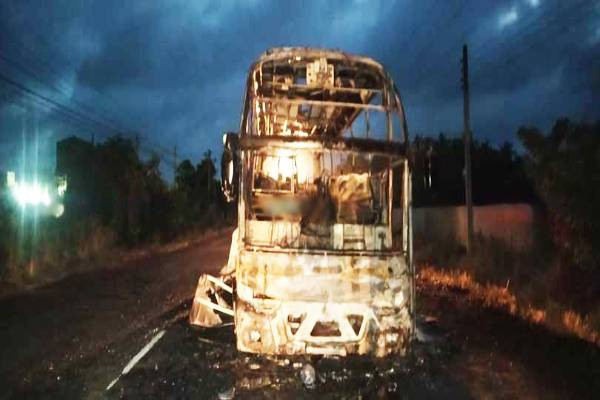 பற்றி எரிந்த யாழ் கொழும்பு சொகுசு பேருந்து - அம்பலமானது களவுத்தனம் | Jaffna Colombo Bus Fire Accident Reason