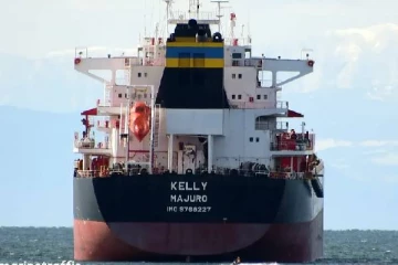 அமெரிக்காவிடம் சிக்காமல் இருக்க... மீண்டும் வெனிசுலா திரும்பிய மிகப்பெரிய எண்ணெய் கப்பல்