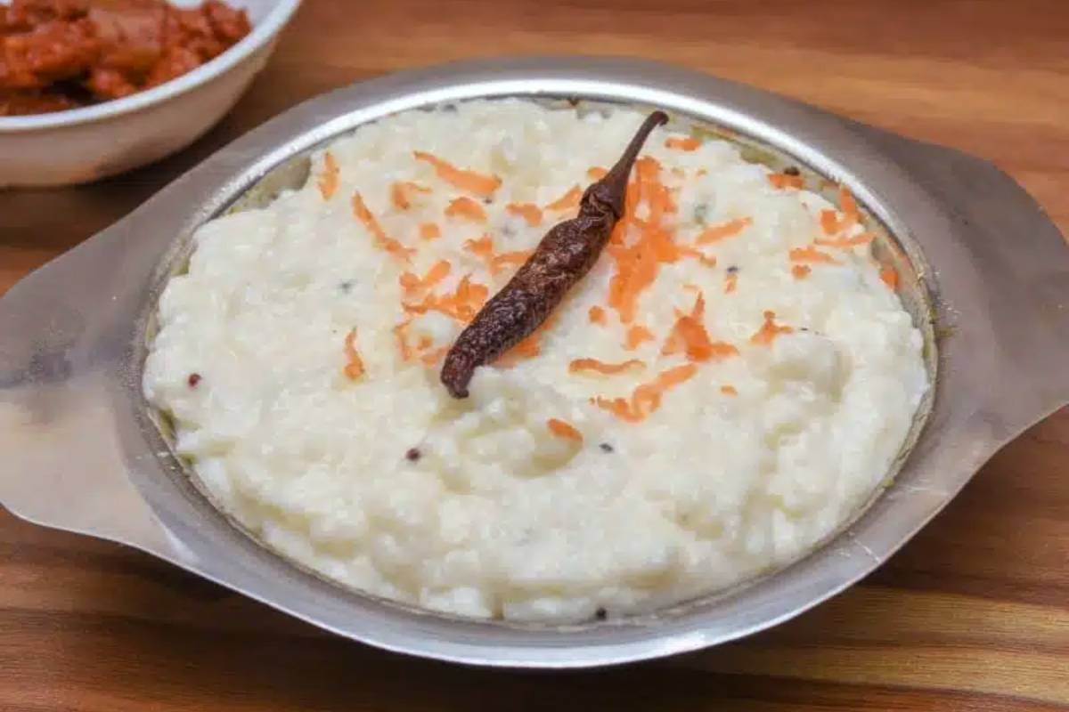 இரவில் தயிர் ஏன் சாப்பிடக்கூடாது? சாப்பிட சரியான நேரம் எது? | Why You Shouldn T Eat Yogurt At Night இரவில் தயிர் ஏன் சாப்பிடக்கூடாது? சாப்பிட சரியான நேரம் எது? | Why You Shouldn T Eat Yogurt At Night