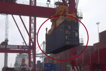 இலங்கையிலிருந்து இந்தியாவிற்கு பெட்டகத்தில் கடத்தப்பட்ட பல கோடி பெறுமதியான பொருள்!