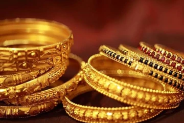 ලෝක වෙළඳපොළේ රන් මිල අහස උසට යද්දි ලංකාවේ රන් වෙළඳපොළත් උණුසුම් වෙයි - අද රන් මිල ගණන් මෙන්න