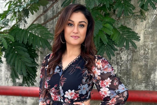 சோனியா அகர்வாலுக்கு மீண்டும் திருமணமா? மெஹந்தி போட்டோ வைரல்