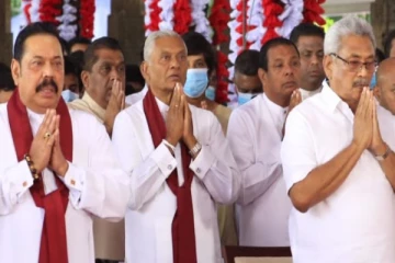 தீயிட்டு எரிக்கும் விவசாயிகள் - ராஜபக்சவினரின் குரக்கன் சால்வையும் பசளை நாடகமும்! இழந்து விடுவாரா கோட்டாபய?