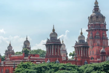 18 பெண்கள் பாலியல் வன்கொடுமை; 215 பேரிற்கு தண்டனை!