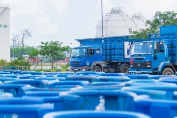ලිට්රෝ ගෑස් සිලින්ඩර 120,000ක් වෙළඳපොළට බෙදාහරින දිනයක් - එතෙක් පෝලිම්වල නොරැදෙන ලෙස ජනතාවගෙන් ඉල්ලීමක්..