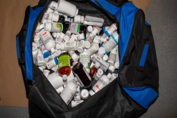 பிரம்டனில் ஆயுதங்களுடன்  கொள்ளையிட்ட சிறுவர்கள்