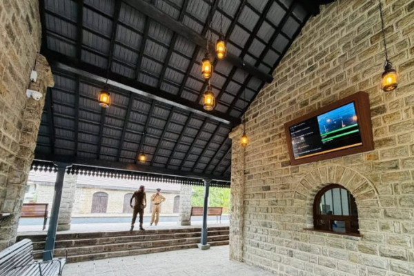 இலங்கையின் நவீன மயமான முதல் தொடருந்து நிலையம் | Sri Lanka S First Modern Railway Station