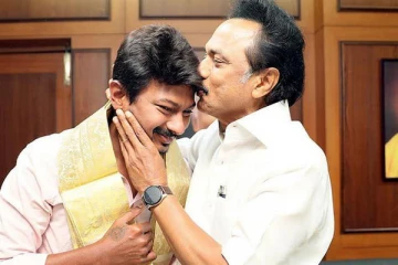 அவர் ஸ்டார்..அதனால் துறையும் ஸ்டார்!! உதயநிதி ஸ்டாலினை புகழ்ந்து தள்ளிய முதல்வர்!