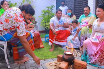 குடும்பத்துடன் புத்தாண்டை கொண்டாடும் மகிந்த! வைரலாகும் படங்கள்