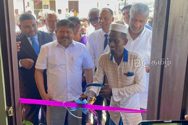 சட்டவிரோதமாக அமைக்கப்பட்ட வீட்டுதிட்டம் - சட்ட பூர்வமாக திறந்து வைத்த அமைச்சர்கள்..! மன்னாரில் சம்பவம் | Srilanka Mannar House Opening Prasanna Ranathunga சட்டவிரோதமாக அமைக்கப்பட்ட வீட்டுதிட்டம் - சட்ட பூர்வமாக திறந்து வைத்த அமைச்சர்கள்..! மன்னாரில் சம்பவம் | Srilanka Mannar House Opening Prasanna Ranathunga