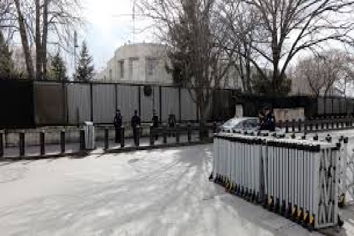 மீண்டும் துருக்கியை அதிரவைத்த ஈரானின் ஏவுகணைகள் : அவசரமாக மூடப்பட்ட அமெரிக்க தூதரகம் | Nato Shot Down Second Incoming Iranian Missile