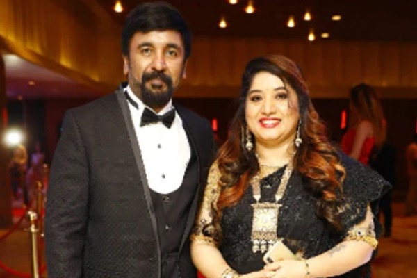 தூக்கிட்டு தற்கொலை செய்துகொண்ட முன்னணி தயாரிப்பாளர்.. அதிர்ச்சியில் திரையுலகம்! | Popular Producer Sucide In His Home தூக்கிட்டு தற்கொலை செய்துகொண்ட முன்னணி தயாரிப்பாளர்.. அதிர்ச்சியில் திரையுலகம்! | Popular Producer Sucide In His Home