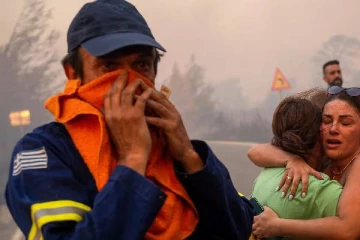 மொத்தமாக கருகிய நிலையில் பெண்ணின் உடல்... மின்னல் வேகத்தில் பரவும் காட்டுத் தீ