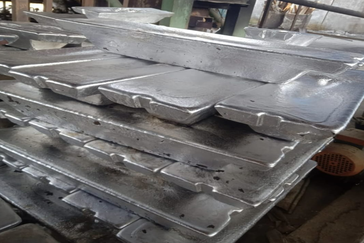 வரலாறு காணா உச்சத்தை எட்டிய அலுமினியத்தின் விலை ; உலகின் மிகப்பெரிய அலுமினிய ஆலை தாக்குதலின் வினை | Aluminum Price Hits Record High வரலாறு காணா உச்சத்தை எட்டிய அலுமினியத்தின் விலை ; உலகின் மிகப்பெரிய அலுமினிய ஆலை தாக்குதலின் வினை | Aluminum Price Hits Record High