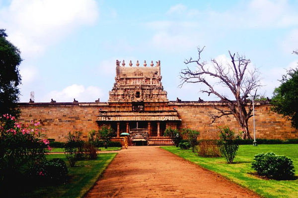 தமிழகம் மறந்து போன தாராசுரம் ஐராவதீஸ்வரர் கோயில் சிறப்புகள் | Airavatesvara Temple Darasuram தமிழகம் மறந்து போன தாராசுரம் ஐராவதீஸ்வரர் கோயில் சிறப்புகள் | Airavatesvara Temple Darasuram