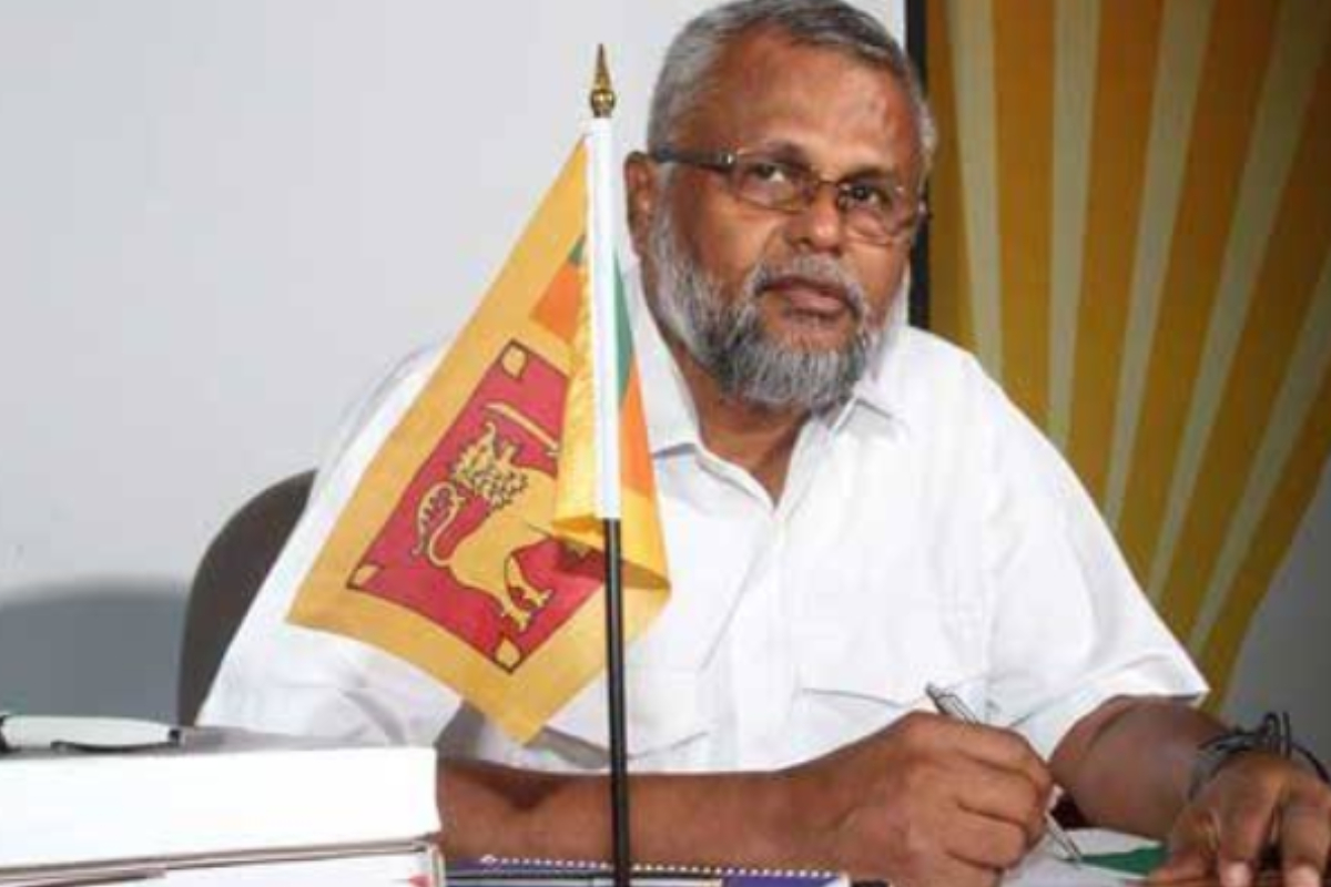 அசாத் மௌலானாவை கருணா - பிள்ளையானுக்கு அறிமுகப்படுத்திய டக்ளஸ்! வெளிவரும் திடுக்கிடும் தகவல்கள் | Army Informant Identified Sarah Before Attacks