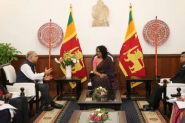 இந்திய உயர்ஸ்தானிகர் இலங்கை பிரதமர் ஹரிணிவுடன் சந்திப்பு