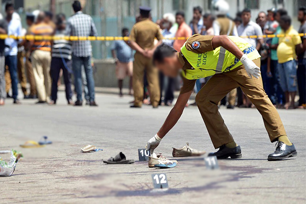 சற்றுமுன்னர் தென்னிலங்கையில் துப்பாக்கி சூடு! தம்பதியினர் பலி | Couple Killed In Tangalle Shooting