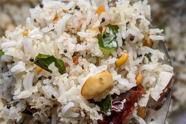 15 நிமிடத்தில் தயாராகும் தேங்காய் முட்டை சாதம் | Coconut Egg Rice Recipe In Tamil 15 நிமிடத்தில் தயாராகும் தேங்காய் முட்டை சாதம் | Coconut Egg Rice Recipe In Tamil