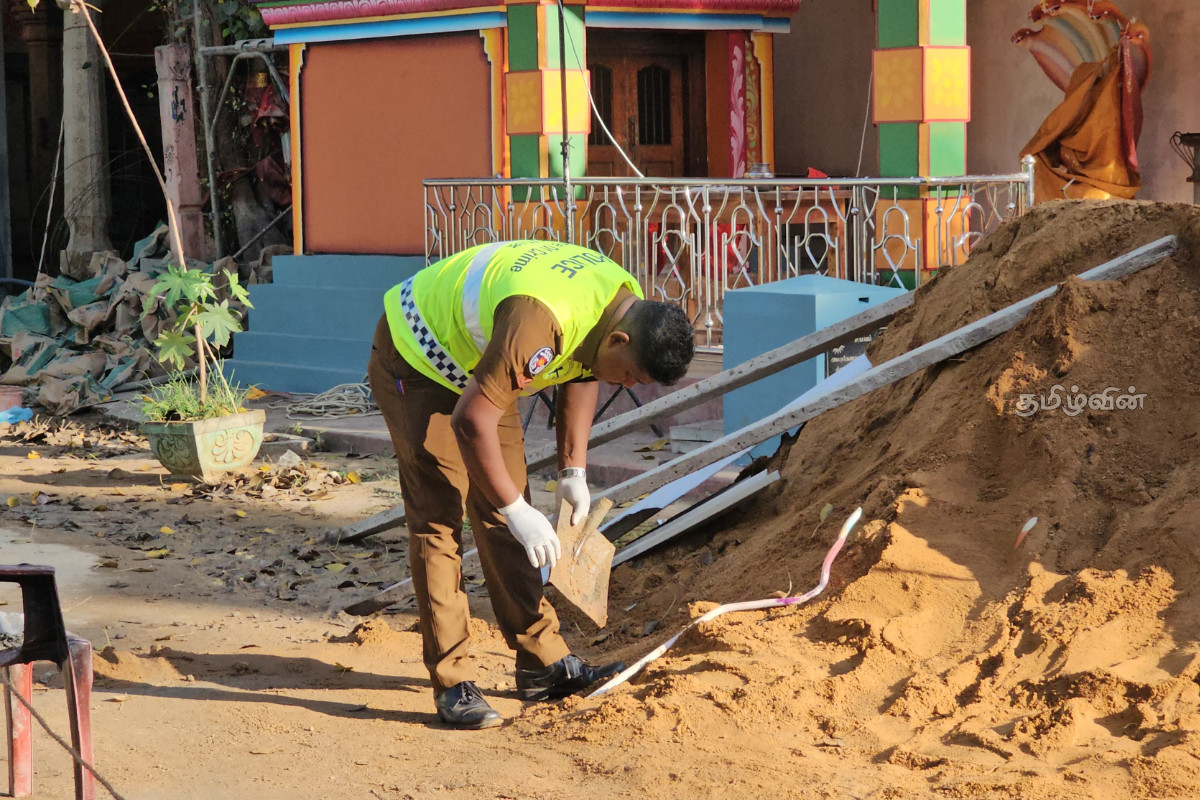 யாழில் இளைஞரொருவர் கூரிய ஆயுதத்தால் தாக்கி படுகொலை | Attack In Jaffna One Dead யாழில் இளைஞரொருவர் கூரிய ஆயுதத்தால் தாக்கி படுகொலை | Attack In Jaffna One Dead