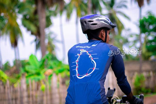 கரையோரப் பிரதேசங்களை பாதுகாக்கும் நோக்கில் இரு இளைஞர்களின் துவிச்சக்கரவண்டி பயணம்  (Video) | Batticaloa Sri Lanka Young Boys