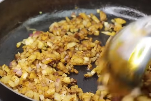 Paneer Masala: பன்னீர் மசாலா கிரேவி இப்படி செய்து பாருங்க.... போட்டி போட்டு சாப்பிடுங்க | How To Make Paneer Masala Gravy And Paneer Make