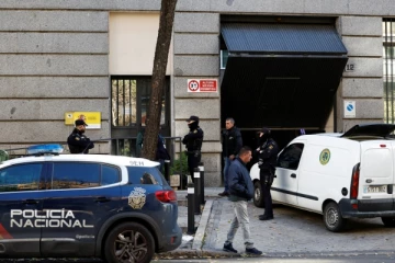 உக்ரைன் தூதரகங்களை அதிர வைத்த பார்சல்கள்!