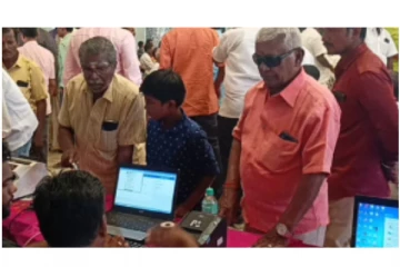 மொய் பணத்தை கணினியில் பதிவு செய்து ரசீது சீட்டு - வித்தியாசமாக நடைபெற்ற காதணி விழா!