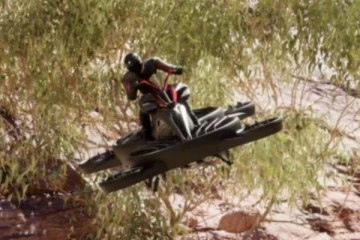 காற்றில் மிதக்கும் உலகின் முதல் பறக்கும் பைக் அறிமுகம்! விலை என்ன தெரியுமா? பிரமிப்பூட்டும் வீடியோ