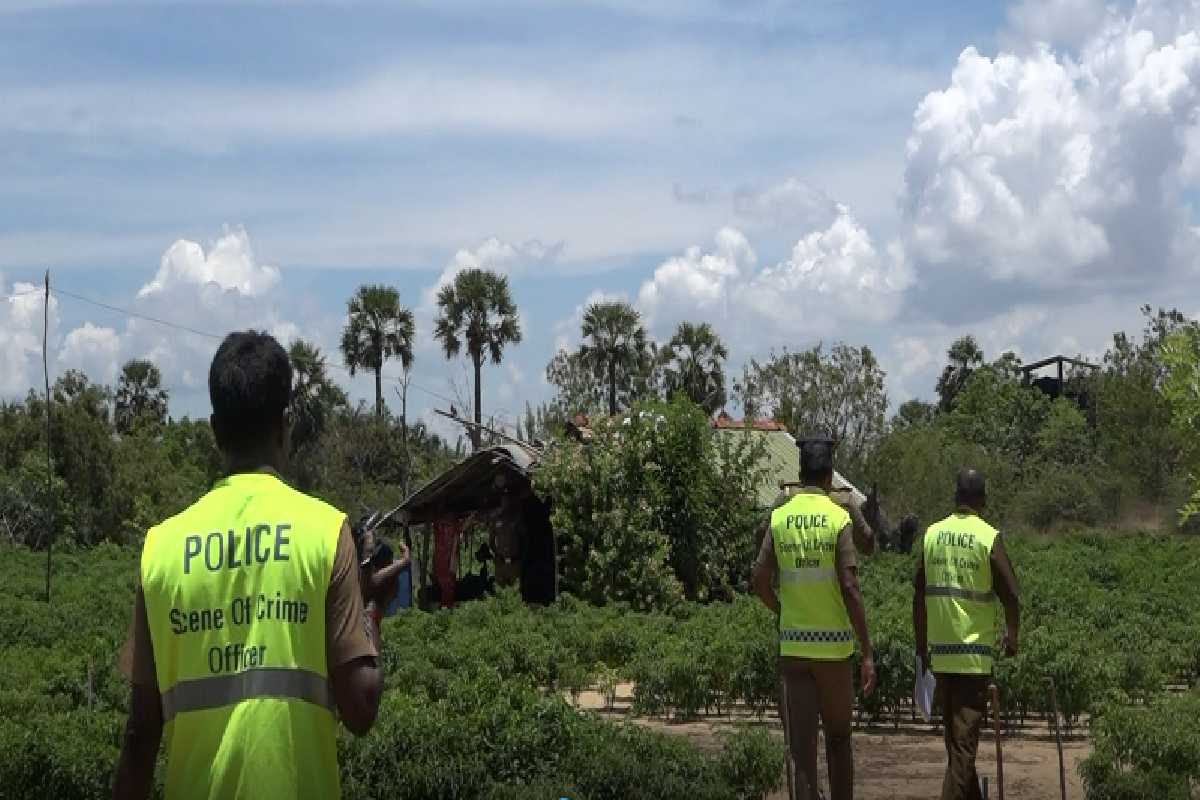 மட்டக்களப்பில் கொடூரம் : தோட்டத்தில் கொலை செய்யப்பட்ட நிலையில் விவசாயி சடலமாக மீட்பு | Farmers Body Found In Garden In Batticaloa