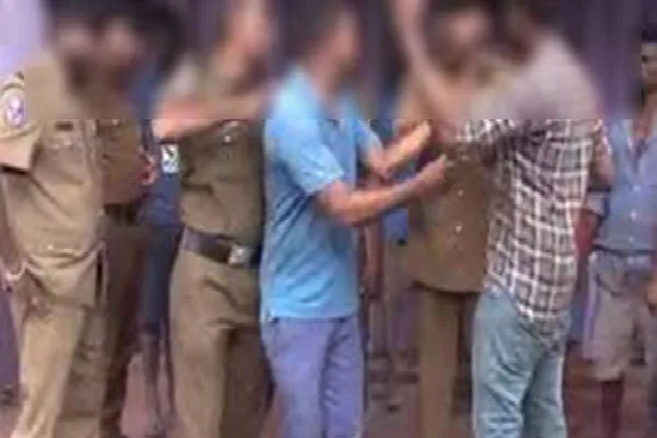 குழந்தைக்கு பாலூட்டிய தாய் வன்புணர்வு | Mother Who Breastfeeds Her Child Is Violent