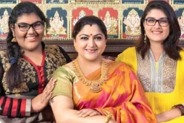 உடம்பு முழுவதும் டாட்டூ! குஷ்புவின் மகள் வெளியிட்ட அடுத்த கவர்ச்சி புகைப்படம்