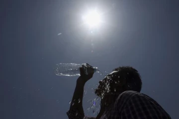 அதிக வெப்பம் காரணமாக இலங்கையில் உயிரிழந்த இருவர்