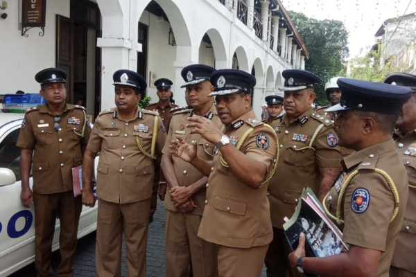கொழும்பில் நள்ளிரவில் சிக்கிய பல பெண்கள் | Massage Centres Raid In Colombo
